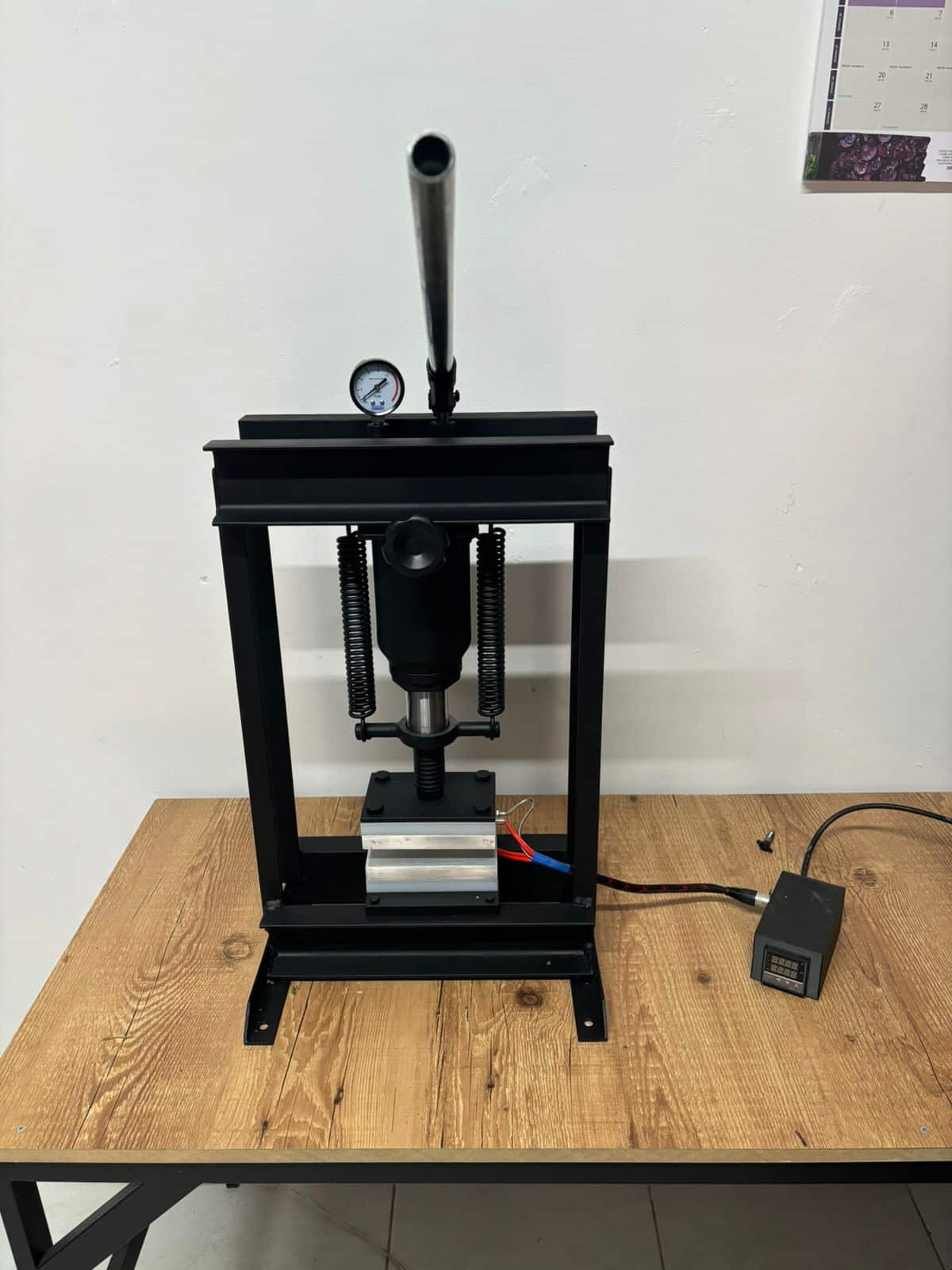 Prensa Rosin 10 Toneladas Com Controle Digital de Temperatura (2)