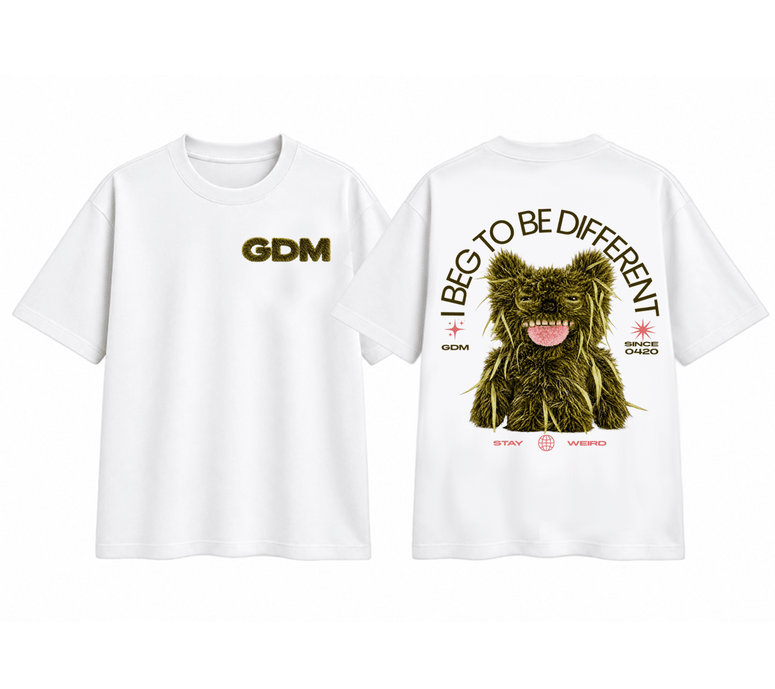Camiseta Oversized Stay Weird GDM Estampa Diferentona Criativa